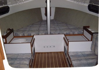 Com-Pac Eclipse cabin - Photo of Com-Pac Eclipse sail boat