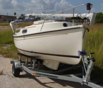 Legacy Bow View - Photo of Com-Pac Legacy sail boat